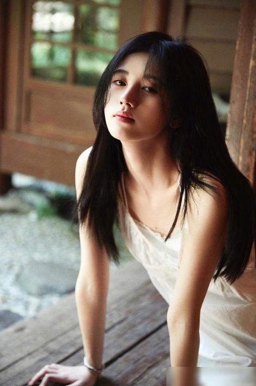 美女图片视频,图片视频中的惊艳瞬间